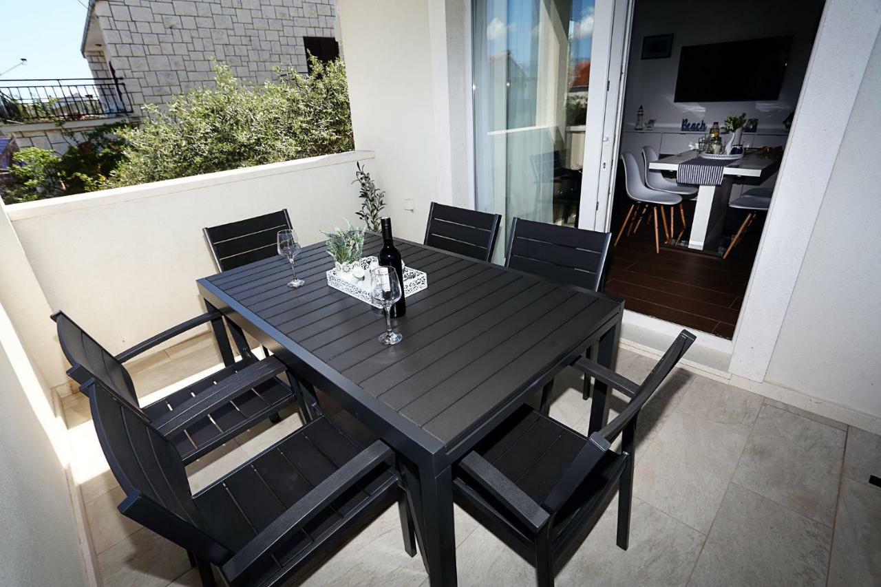 Apartments Romarin ซูเปตาร์ ภายนอก รูปภาพ